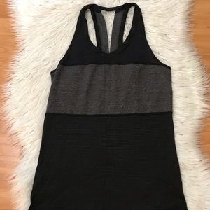 Lululemon Pedal to the Medal singlet tank sz 4